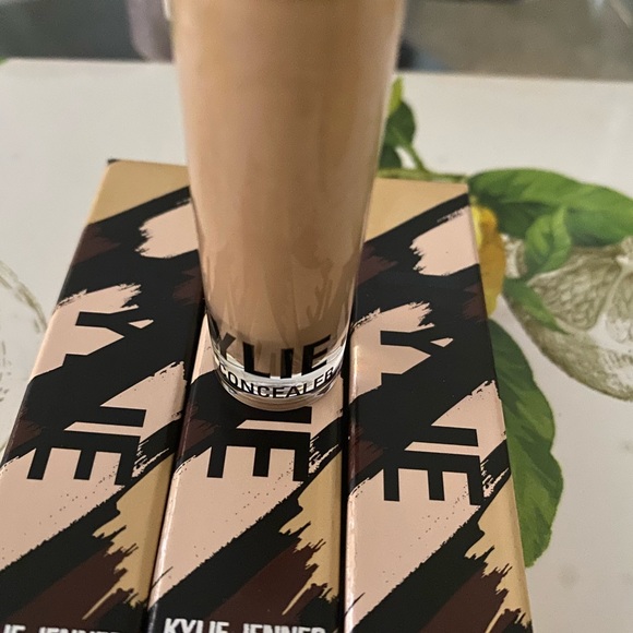 3 Kylie concealer MAPLE shade from ulta - Picture 2 of 2